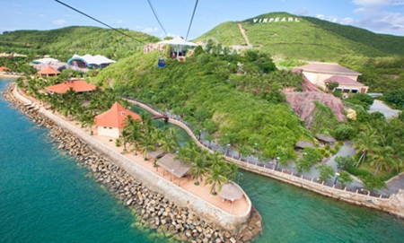 Ngỡ ngàng Tuyết rơi ở Nha Trang - 1 Toàn cảnh Vinpearl Nha Trang