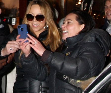 Mariah Carey nhí nhảnh diện áo khoác chật ních - 8 VN