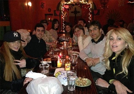 Lindsay Lohan ăn mừng Giáng sinh cùng gia đình