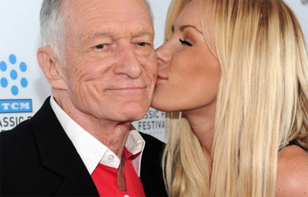 Người mẫu 26 tuổi sắp cưới ông trùm Playboy - 1 Crystal Harris sắp cưới ngài Hugh Hefner