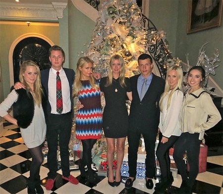 Paris Hilton khoe quà Giáng sinh - 5 VN
