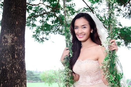 Ái Phương tung MV xinh đẹp - 2 Ái Phương làm cô dâu xinh đẹp