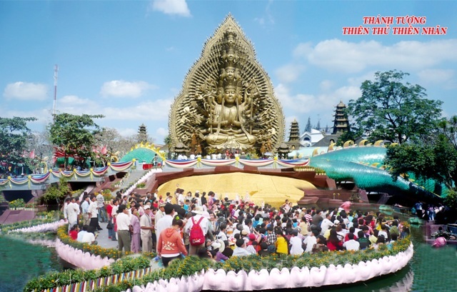 Suối Tiên tưng bừng chào đón năm 2013 - 5 Cổng vào Suối Tiên
