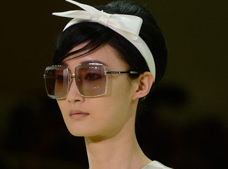 Thời trang 2013 có gì mới? - 17 Vòng cổ của Lanvin