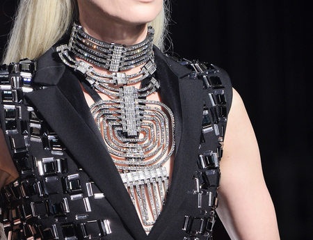 Thời trang 2013 có gì mới? - 16 Vòng cổ của Lanvin