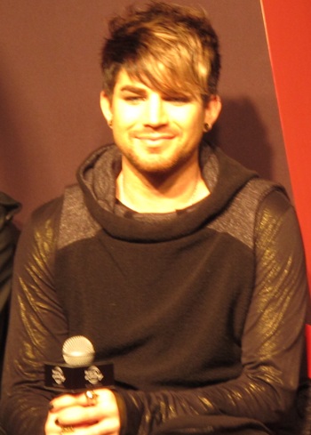 Adam Lambert mong sẽ được tới Việt Nam biểu diễn - 1 Bài và ảnh: