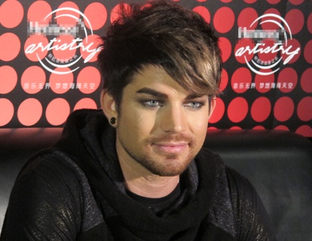 Adam Lambert mong sẽ được tới Việt Nam biểu diễn - 6 Bài và ảnh: