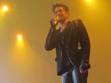 Ấn tượng với đêm nghệ thuật sôi nổi - 2 Bài và Ảnh: