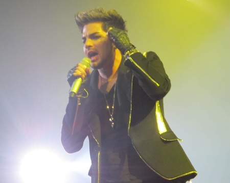 Ấn tượng với đêm nghệ thuật sôi nổi - 4 Bài và Ảnh: