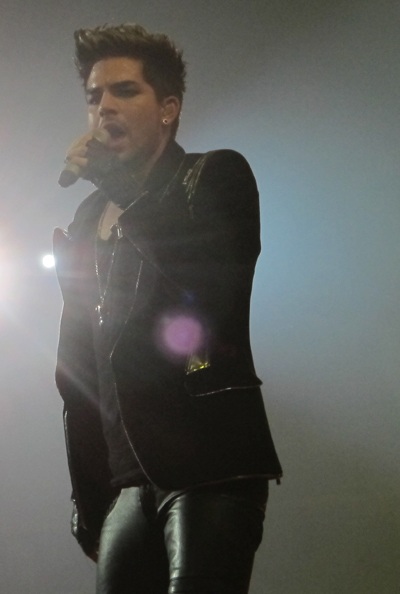 Ấn tượng với đêm nghệ thuật sôi nổi - 6 Bài và Ảnh: