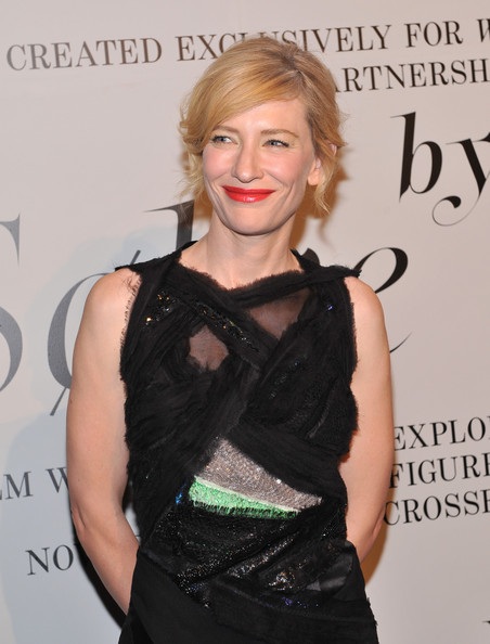 Sienna Miller lần đầu lộ bụng bầu - 14 Sienna Miller lần đầu lộ bụng bầu - 14