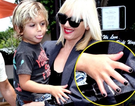 Vợ chồng Jessica Alba cùng sơn móng tay - 11 Vợ chồng Jessica Alba cùng sơn móng tay - 11