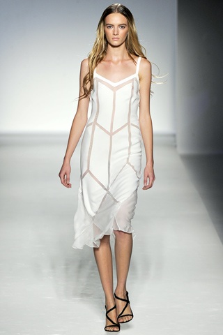 BST xuân hè 2012 Alberta Ferretti - 1