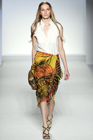 BST xuân hè 2012 Alberta Ferretti - 17