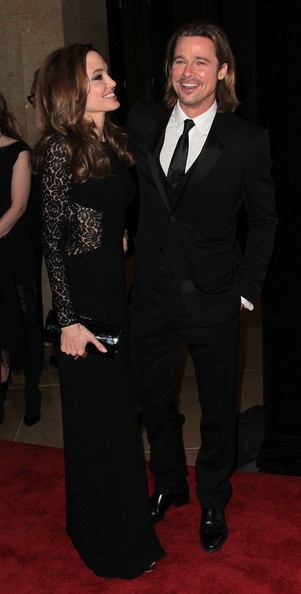 Angelina Jolie tổ chức tiệc chiêu đãi đoàn làm phim - 1 Angelina Jolie tổ chức tiệc chiêu đãi đoàn làm phim - 1