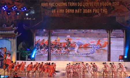 Hoành tráng đêm khai mạc Du lịch về cội nguồn - Vinh danh hát Xoan Phú Thọ - 7