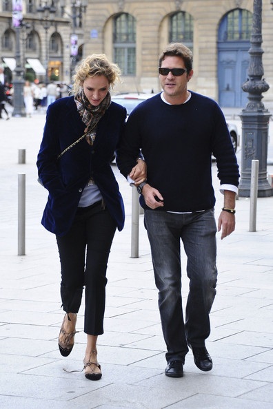 Uma Thurman mang bầu ở tuổi 42 - 1