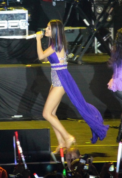 Vòng quanh thế giới giải trí ngày 6/2 - 7