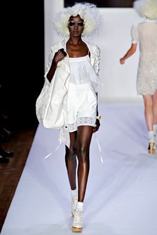 Vẻ tinh khôi của Bebe - 5