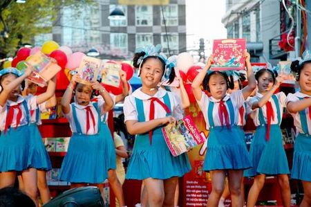 Hoài Khánh - kiên định với thơ thiếu nhi - 2 Hoài Khánh - kiên định với thơ thiếu nhi - 2