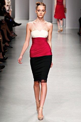 Sành điệu, nữ tính với BST Antonio Marras