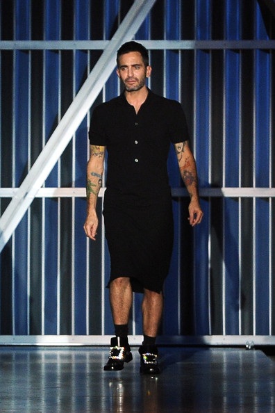 NTK Marc Jacobs: Ngày thay hai bộ váy! - 4 NTK Marc Jacobs: Ngày thay hai bộ váy!