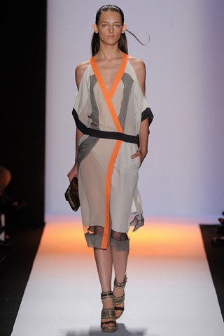 BST xuân hè 2012 của BCBG Max Azria - 5 BST xuân hè 2012 của BCBG Max Azria