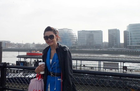 Trà My khám phá London trước giờ G