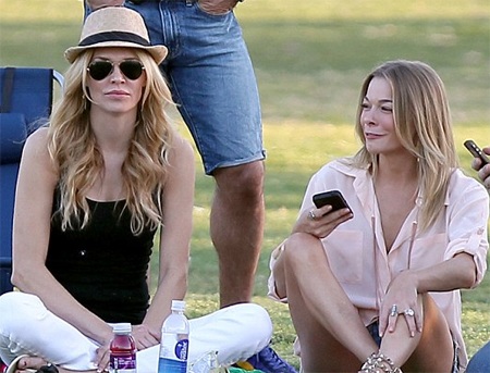LeAnn Rimes vui vẻ với vợ cũ của chồng