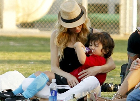 LeAnn Rimes vui vẻ với vợ cũ của chồng