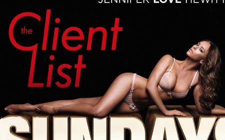 Jennifer Love Hewitt “khoe hết” trên poster phim mới - 2 Jennifer Love Hewitt “khoe hết” trên poster phim mới