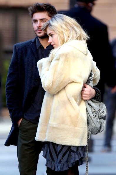 Zac Efron có bồ mới? - 5 VN