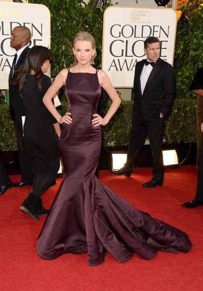 Người đẹp kiêu sa tại lễ trao giải Quả Cầu Vàng - 1 Taylor Swift