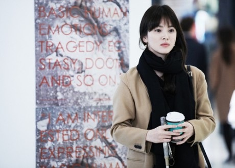 Chuyện tình buồn của Song Hye Kyo gây sốt - 1 Chuyện tình buồn của Song Hye Kyo gây sốt