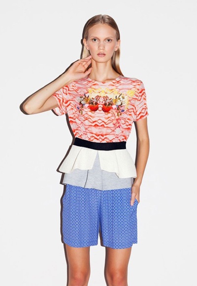 Áo Peplum hai tầng kiểu dáng lạ mắt của Alchimia