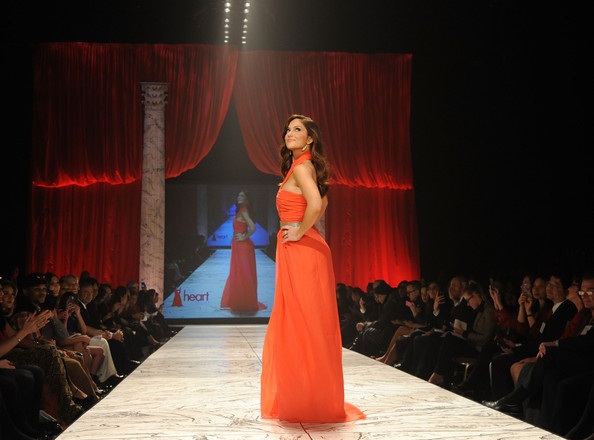 Minka tự tin như siêu mẫu