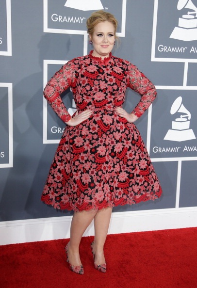 Người đẹp khoe sắc trên thảm đỏ Grammy - 25 Adele