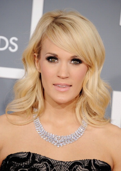 Người đẹp khoe sắc trên thảm đỏ Grammy - 27 Carrie Underwood