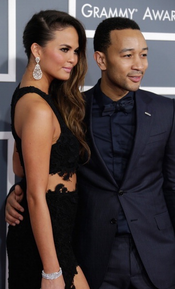 Người đẹp khoe sắc trên thảm đỏ Grammy - 38 Cặp đôi Chrissy Teigen và John Legend