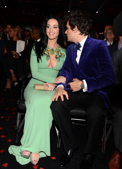 Người đẹp khoe sắc trên thảm đỏ Grammy - 6 Katy Perry tình tứ với bạn trai John Mayer