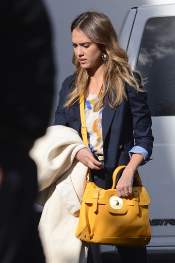 Clip quảng cáo ấn tượng về BST Xuân hè 2013: