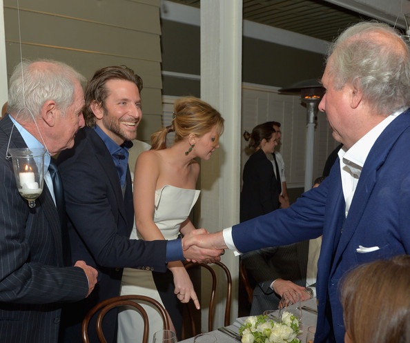 Jennifer Lawrence đẹp thanh lịch trong chiếc váy trắng đen