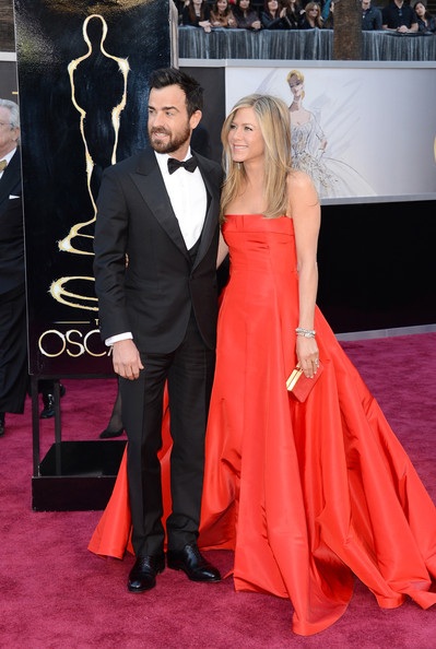 Jennifer Aniston và hôn phu Justin Theroux