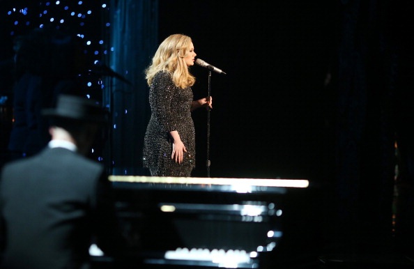 Màn trình diễn ca khúc Skyfall của Adele: