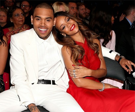 Chris Brown và bạn gái Rihanna