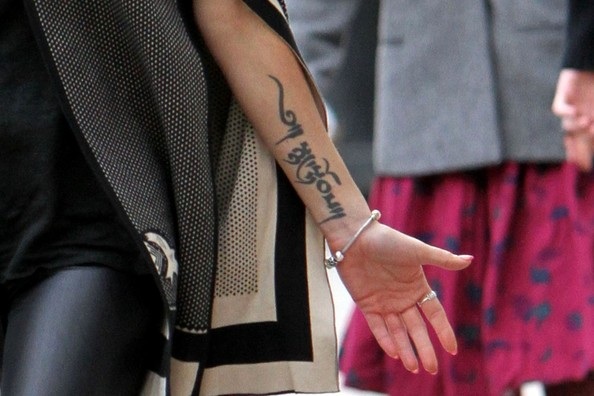 Những hình xăm “độc” của các kiều nữ - 8 Vĩnh Ngọc