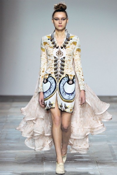 Thiết kế ấn tượng của Mary Katrantzou - 3 VN