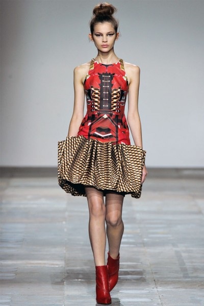 Thiết kế ấn tượng của Mary Katrantzou - 11 VN