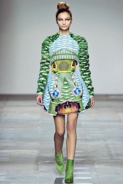 Thiết kế ấn tượng của Mary Katrantzou - 15 VN
