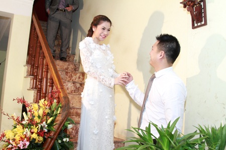 Ca sỹ Mỹ Dung rạng ngời trong lễ ăn hỏi - 12 Chúc mừng hạnh phúc Mỹ Dung.